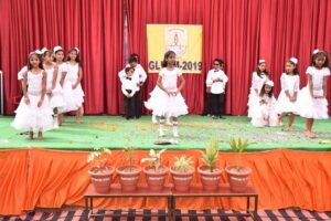 little_kids_performing_dance-Gramotthan_Secondary_School_Suratgarh